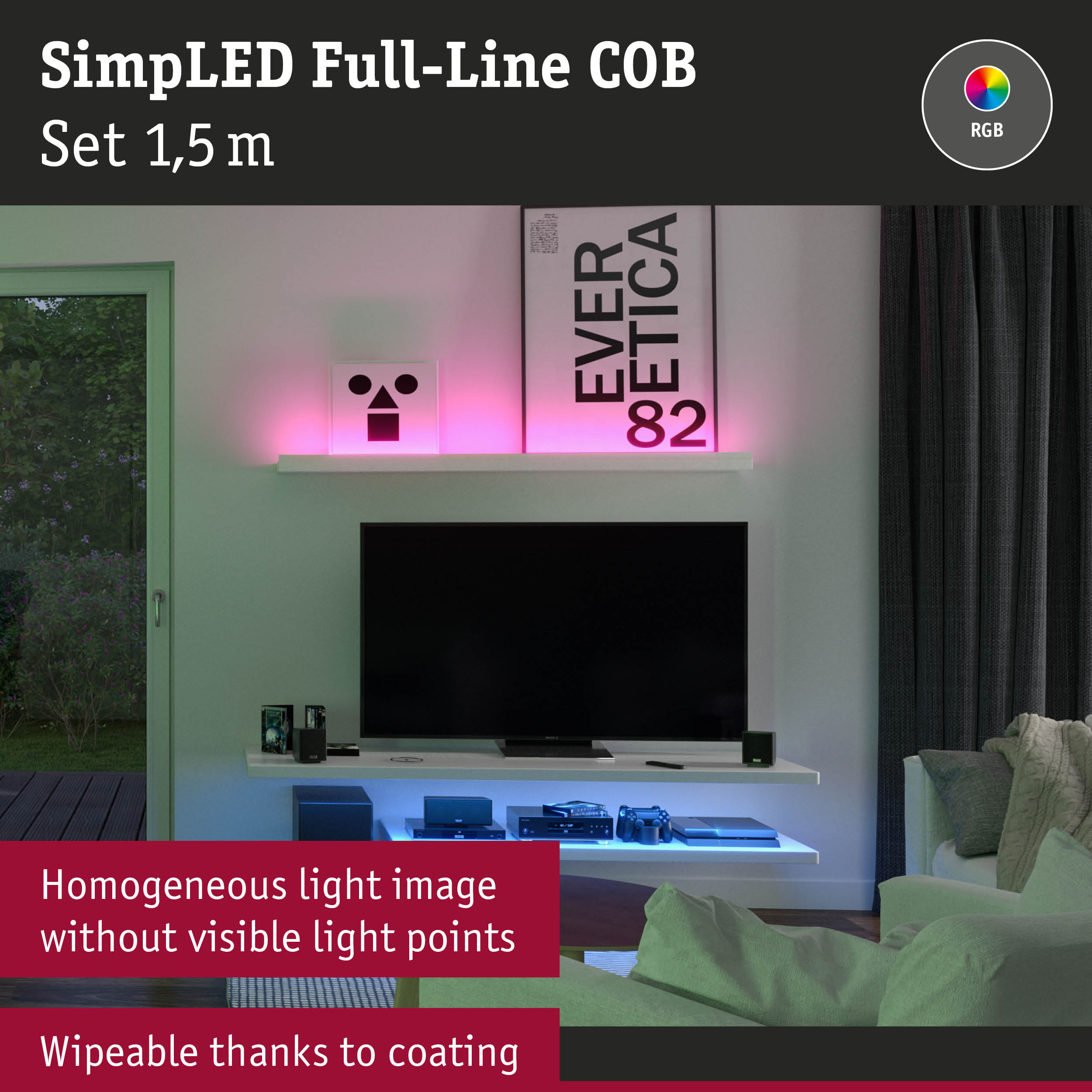 Wohnzimmer mit LED-Beleuchtung an Regalen, Fernseher und Möbeln.