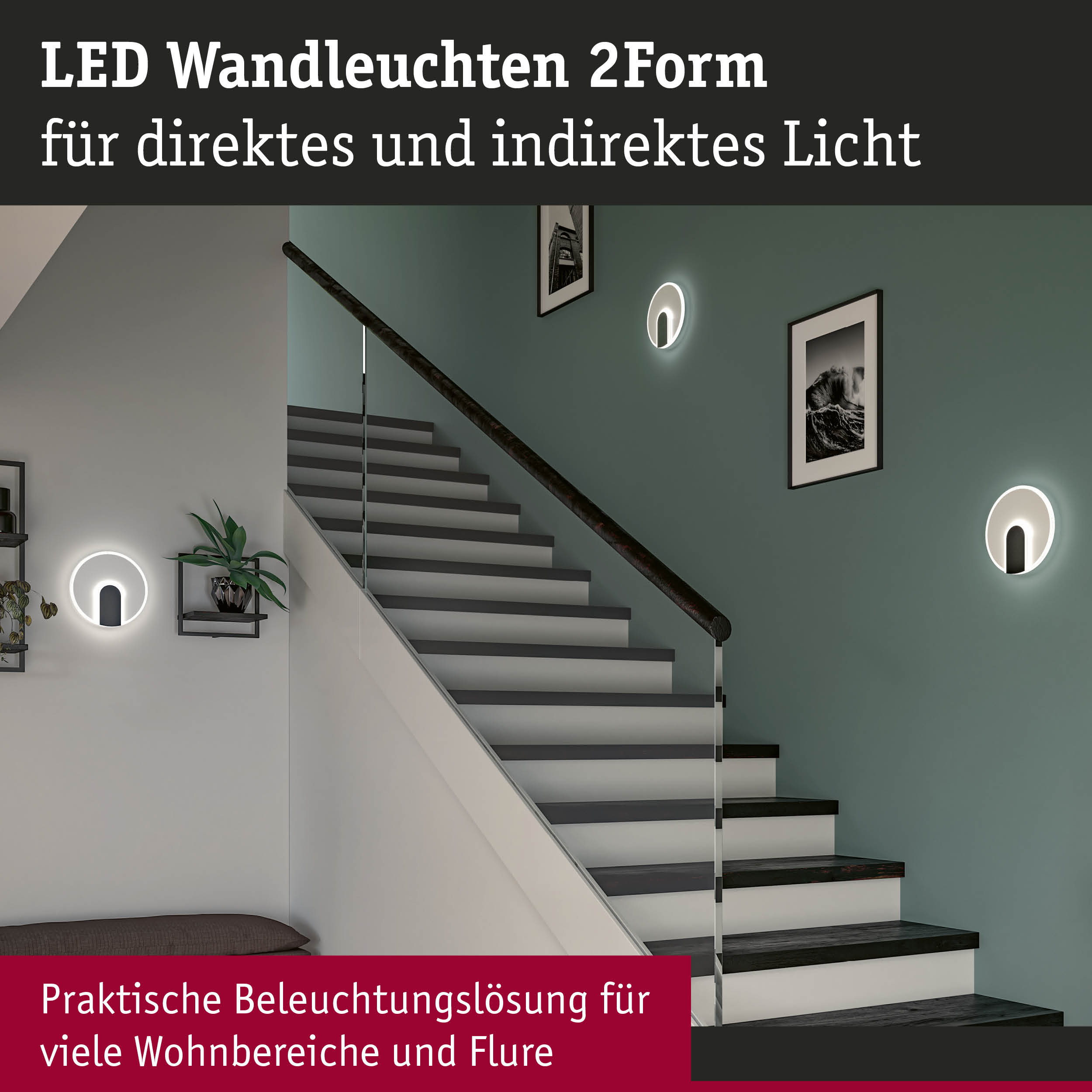 Moderne LED Wandleuchten an einer Flurwand mit Treppe und Bildern.