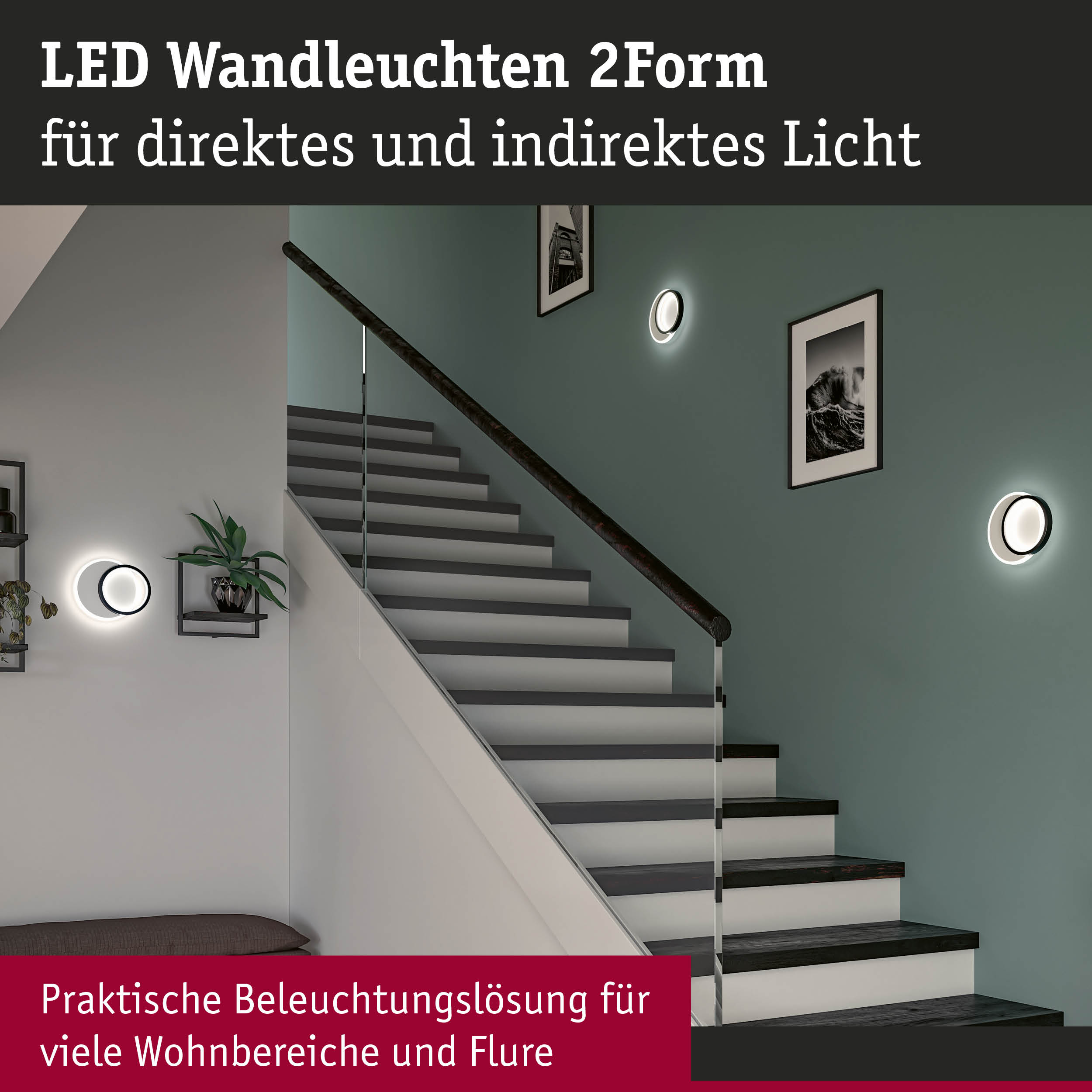 Moderne LED Wandleuchten beleuchten eine Treppe mit dunklen Stufen und gerahmten Bildern.