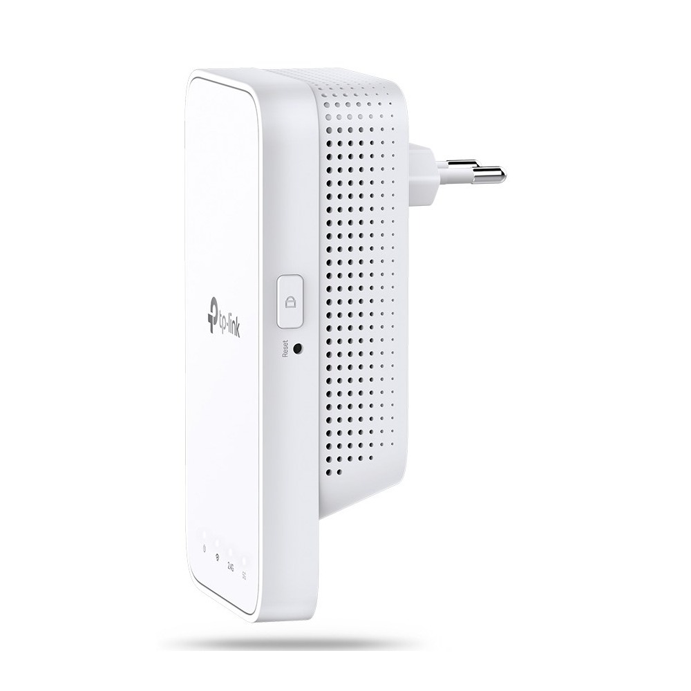 Biały wzmacniacz sygnału Wi-Fi TP-Link z wtyczką na białym tle.