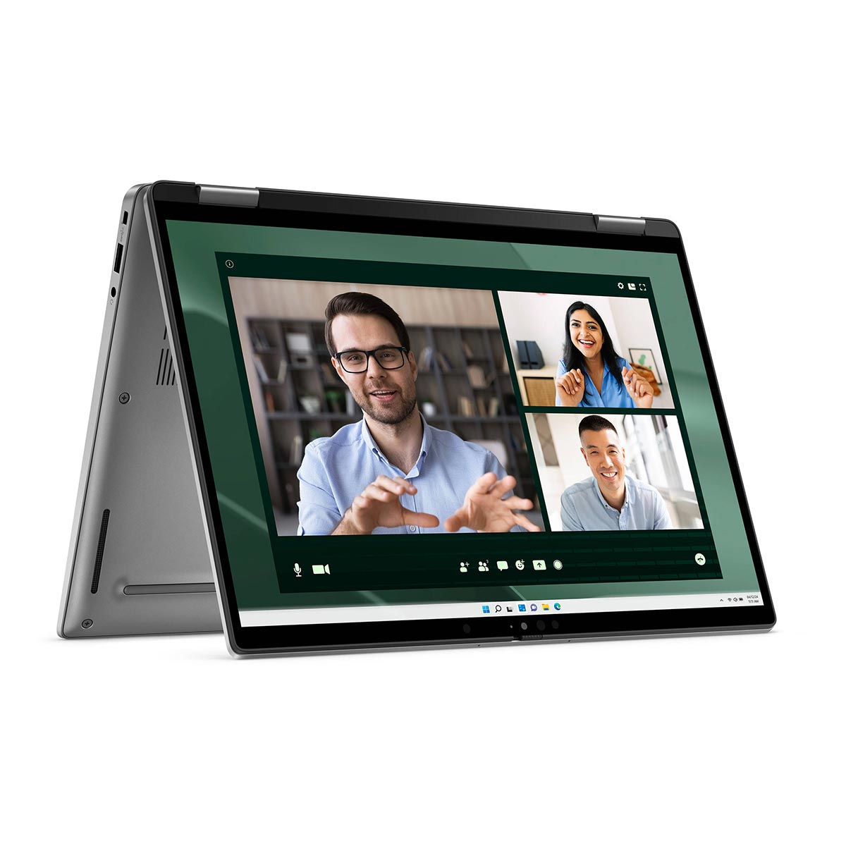 Srebrny laptop wyświetla na ekranie trzy osoby podczas wideorozmowy.