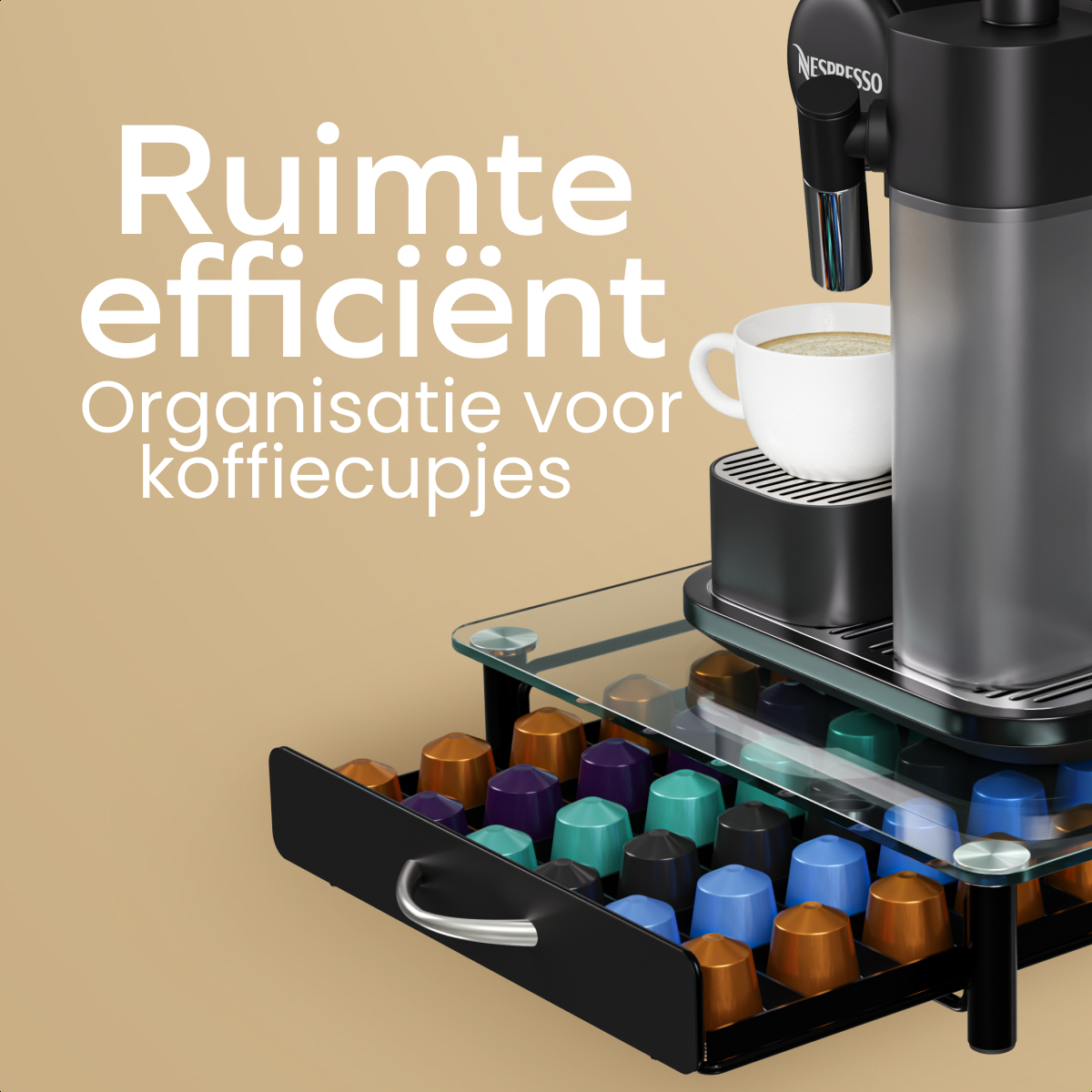 Kaffeemaschine auf einem gläsernen Organizer mit bunten Kaffeekapseln.
