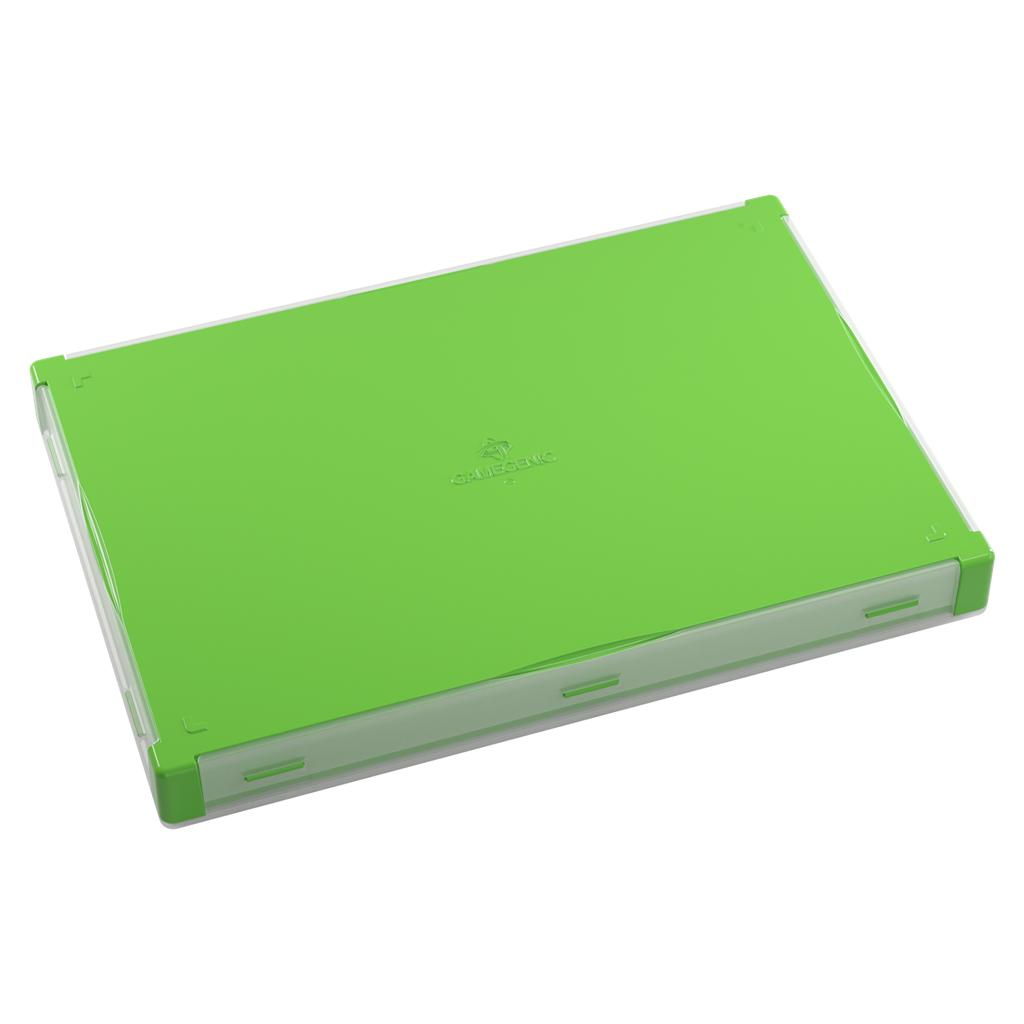 Una caja de almacenamiento rectangular de plástico verde y transparente con el logotipo de Gamegenic en la parte superior.