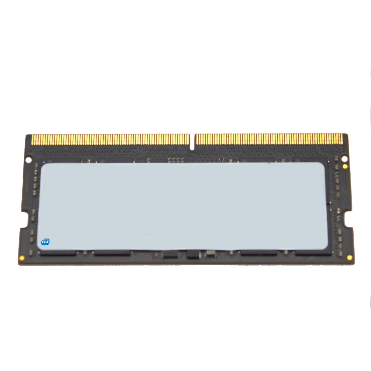 Ein schwarzer Laptop-RAM-Riegel mit Goldkontakten und hellgrauem Wärmeleitpad auf weißem Hintergrund.