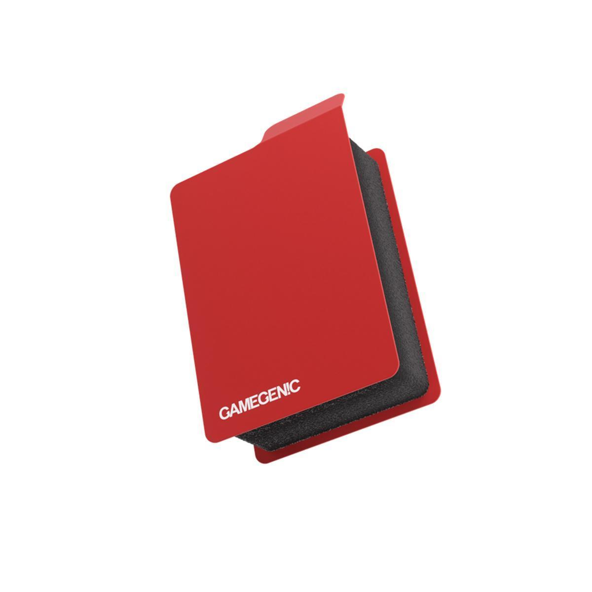 Estuche rojo para tarjetas Gamegenic con interior negro sobre fondo blanco.