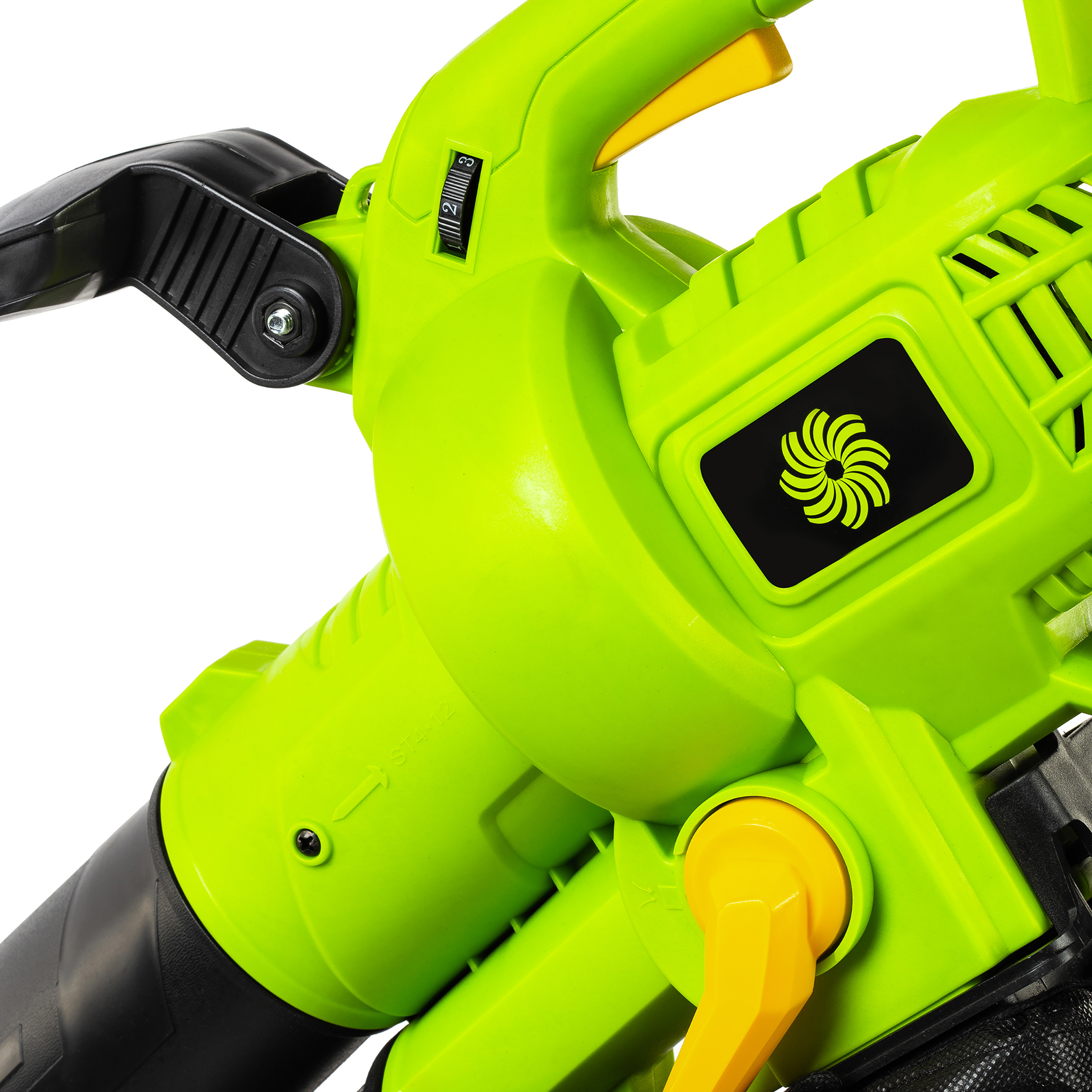 Nahaufnahme eines hellgrünen elektrischen Laubblasgeräts mit schwarzem und gelbem Detail.