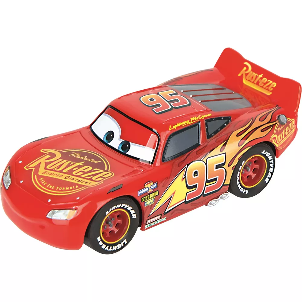 Rotes Spielzeugauto Lightning McQueen aus Cars mit gelber Flammengrafik und der Nummer 95.