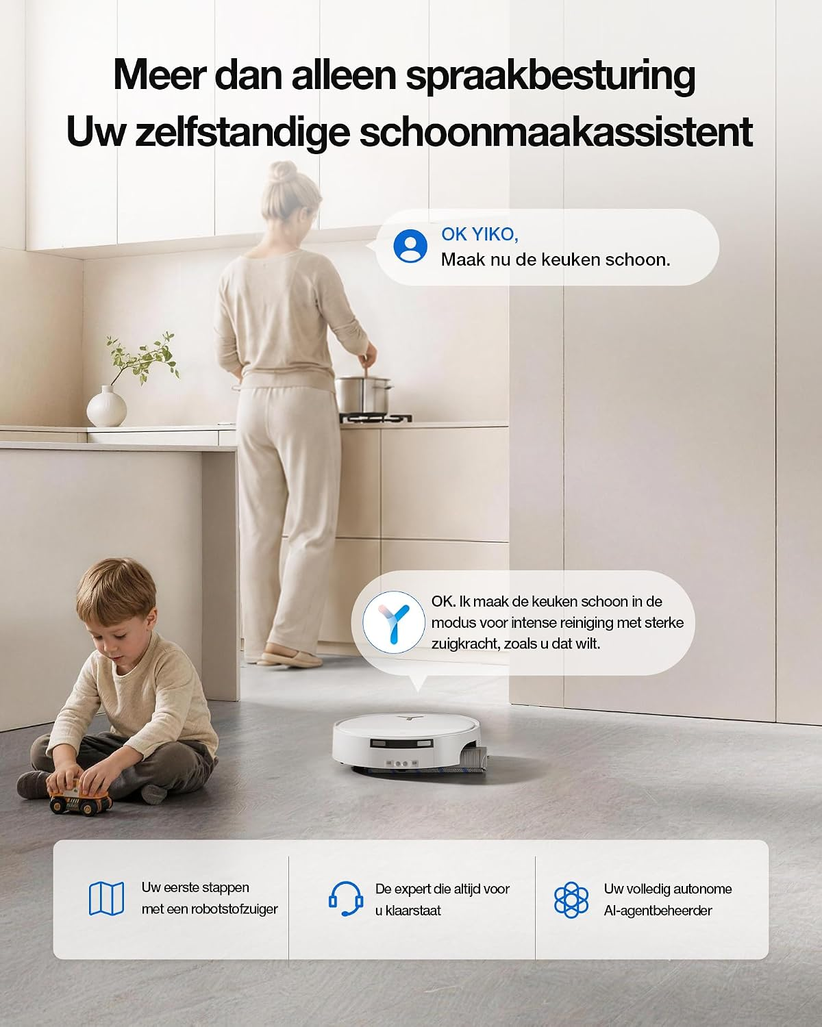 Een kind speelt op de vloer terwijl een robotstofzuiger en een vrouw in de keuken communiceren.