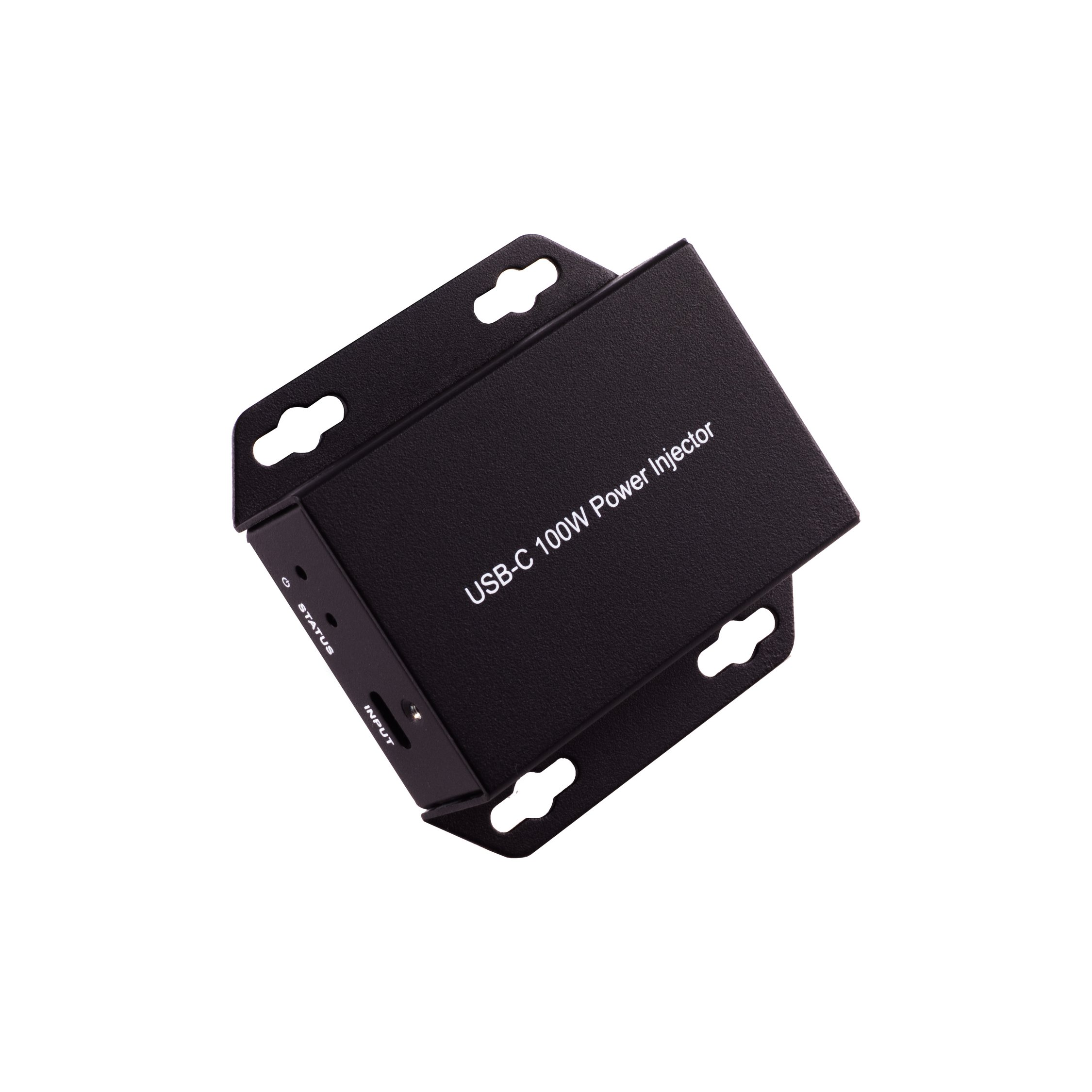 Ein schwarzer USB-C 100W Power Injector mit Montageflanschen vor weißem Hintergrund.