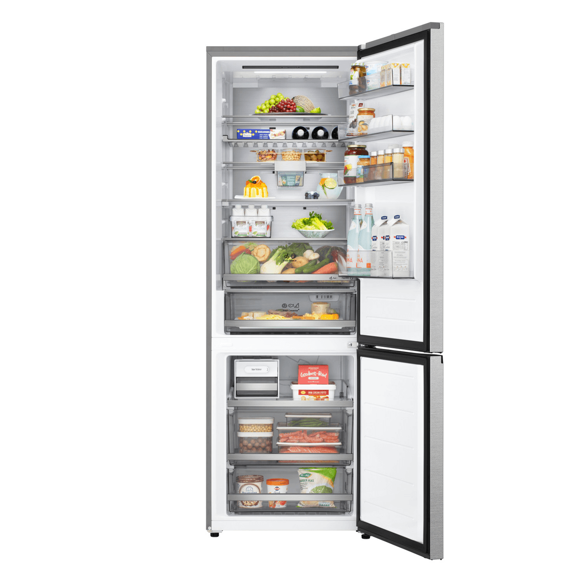 Frigorífico plateado con la puerta abierta, lleno de comida fresca, verduras y bebidas.