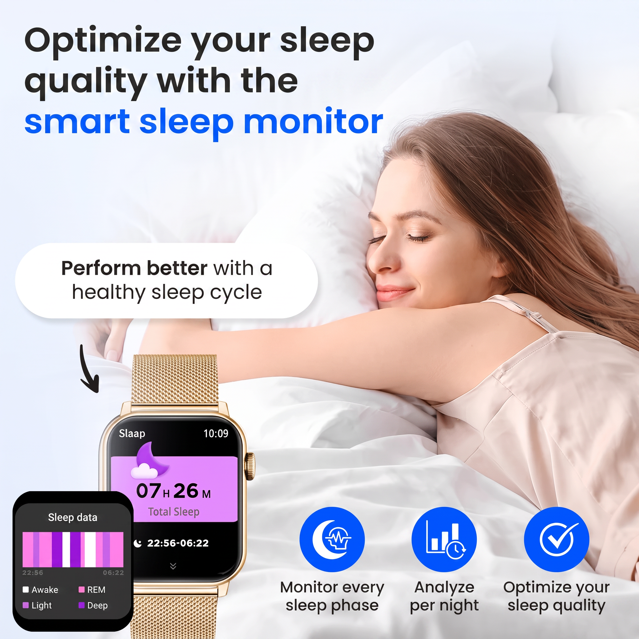 Une femme dormant dans son lit tandis qu'une montre connectée dorée affiche ses données de sommeil au premier plan.