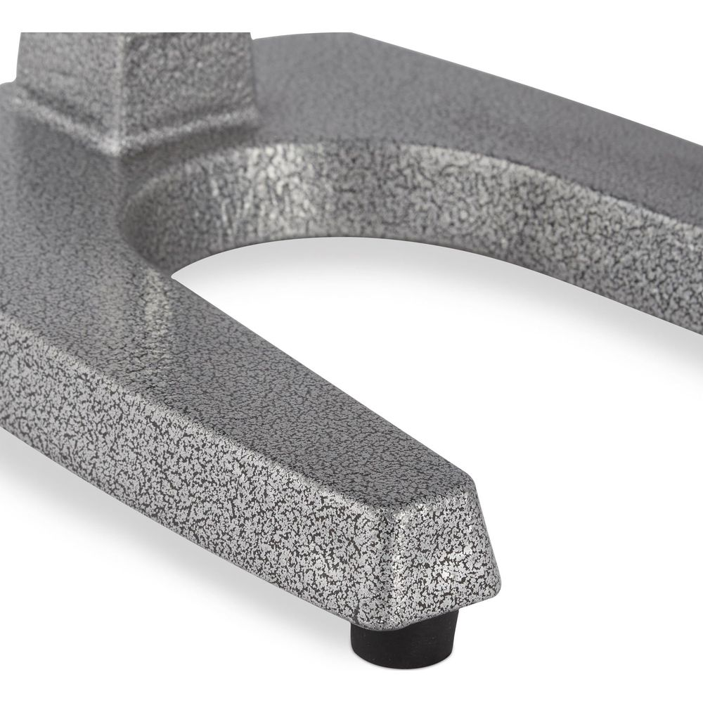 Nahaufnahme eines stabilen, silber-grauen Hammerschlag-Metallfußes mit schwarzem Gumminoppen auf weißem Hintergrund.
