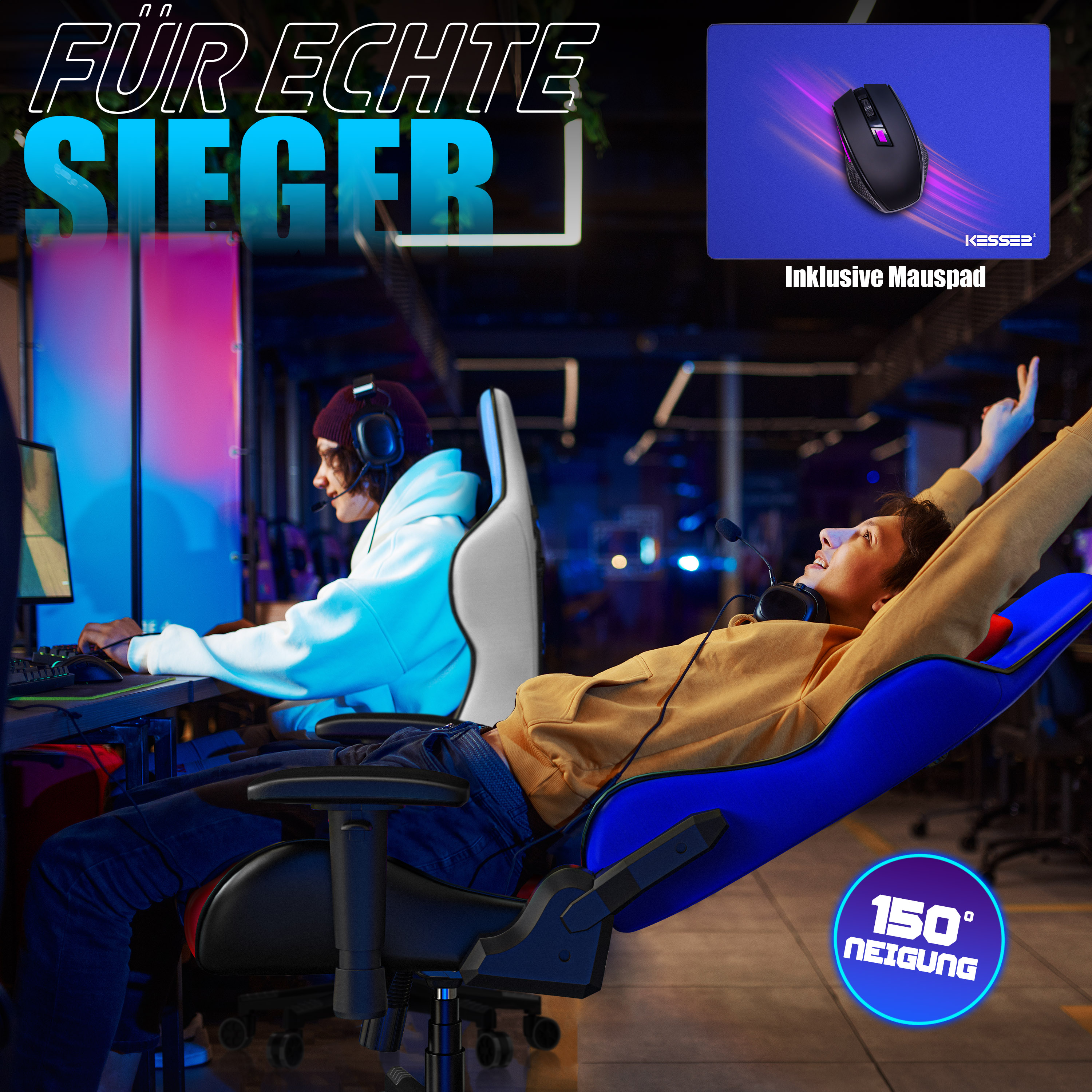 Zwei Gamer in einem Raum, einer lehnt sich entspannt im blauen Stuhl zurück.