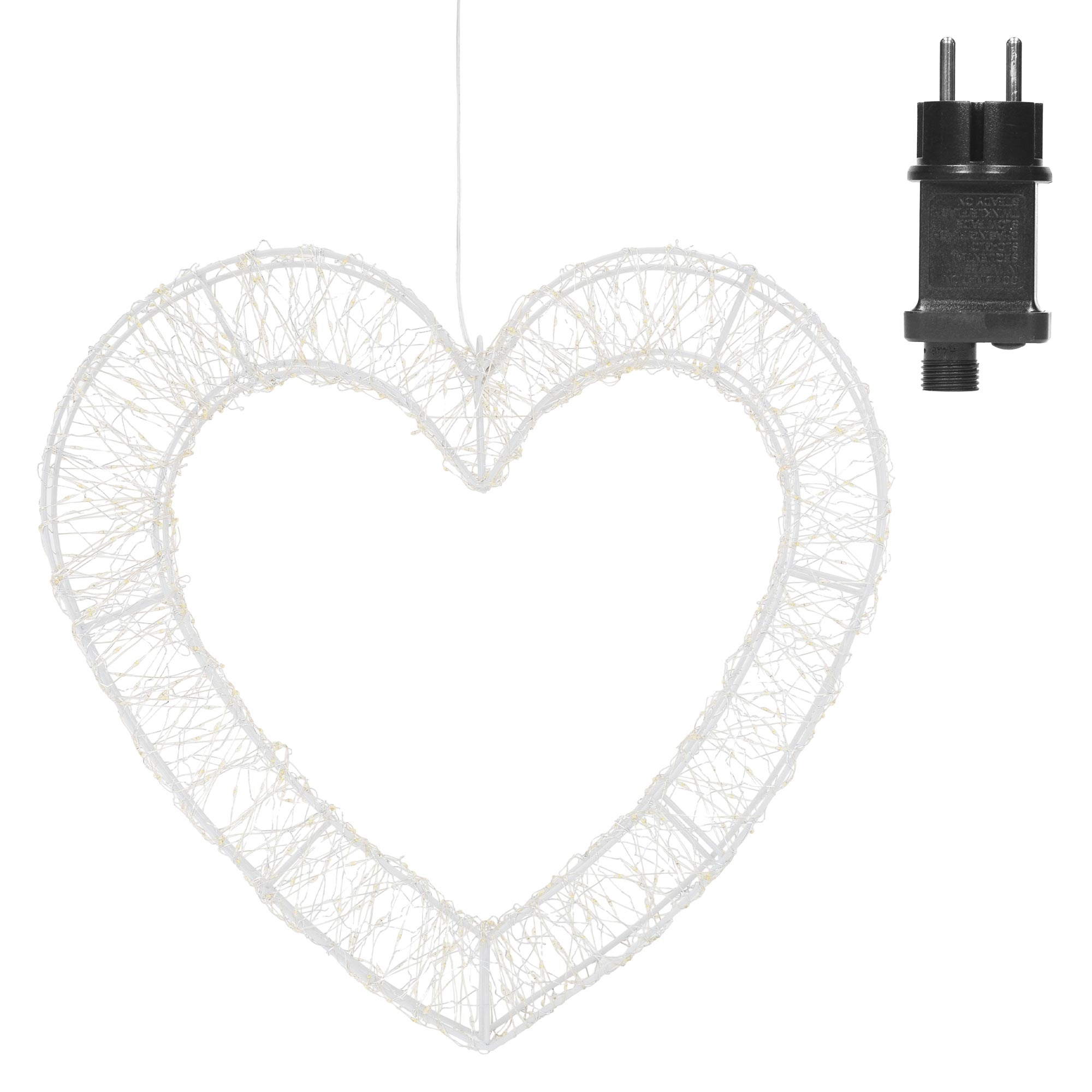 Eine weiße, herzförmige LED-Lichterkette mit einem schwarzen Netzstecker auf weißem Hintergrund.