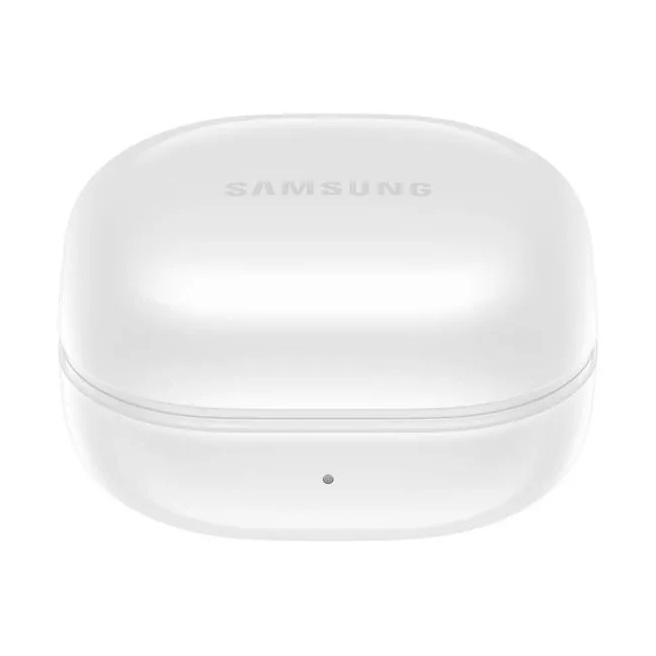 Ein weißes, quadratisches Samsung-Ohrhöreretui mit abgerundeten Ecken und einer kleinen LED-Leuchte.