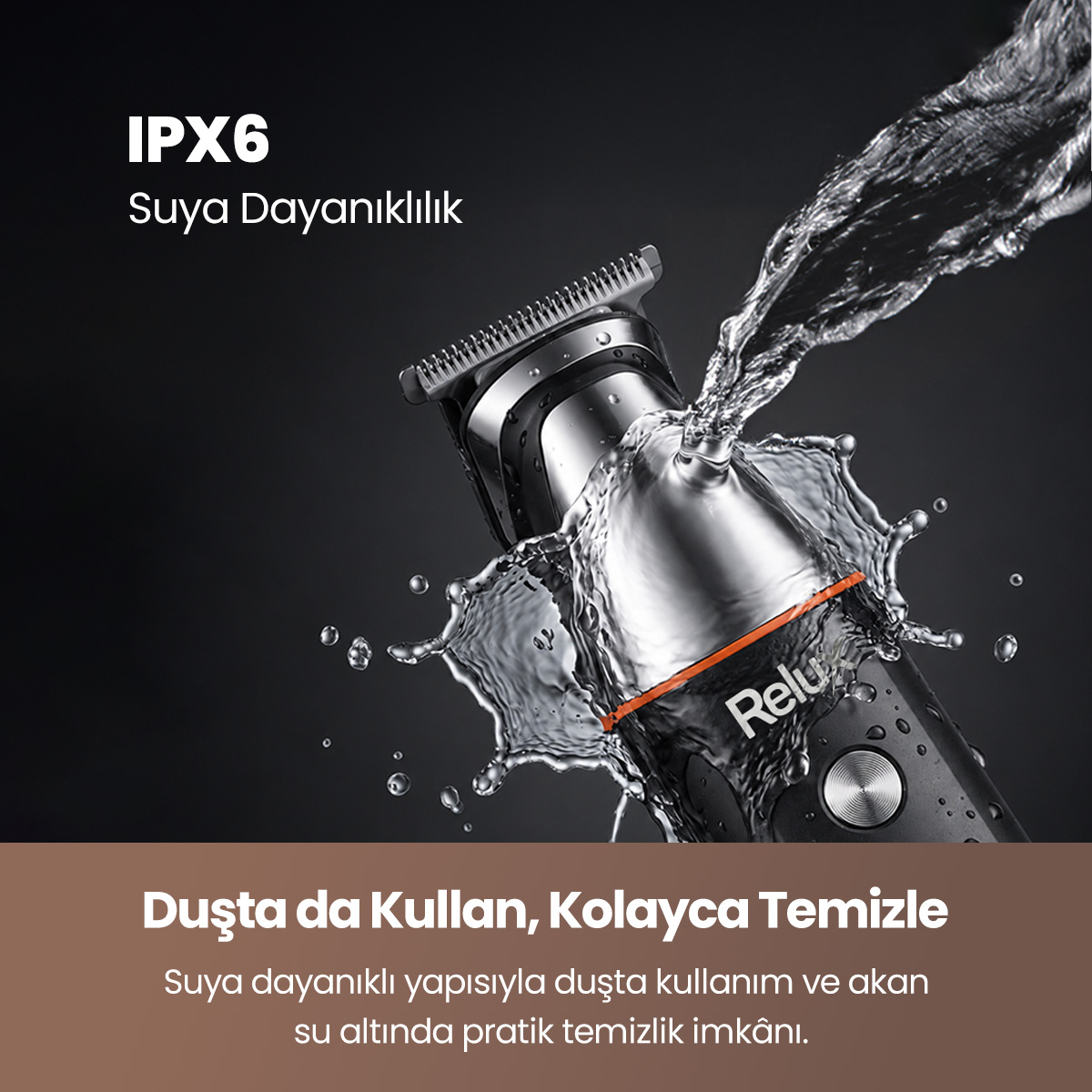 Karanlık arka planda akan suyla yıkanan IPX6 suya dayanıklı tıraş makinesi.