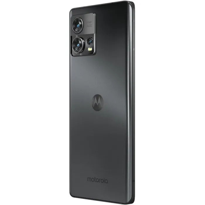 Arrière d'un smartphone Motorola noir avec triple appareil photo et logo.