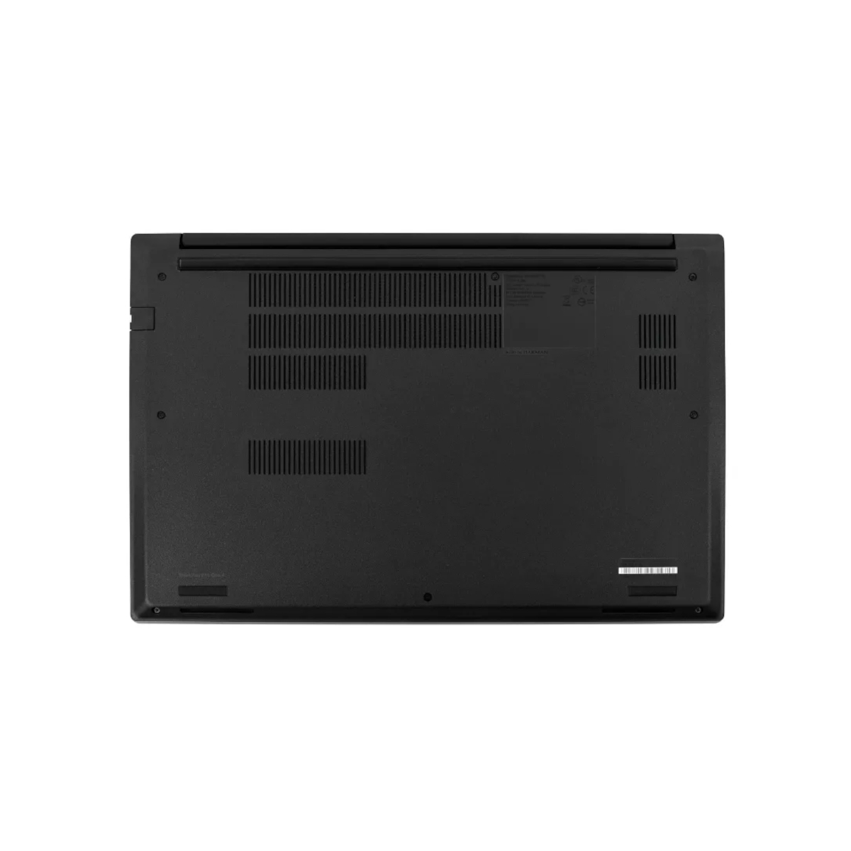 Unterseite eines schwarzen Laptops mit Lüftungsschlitzen und rutschfesten Gummifüßen auf weißem Hintergrund.