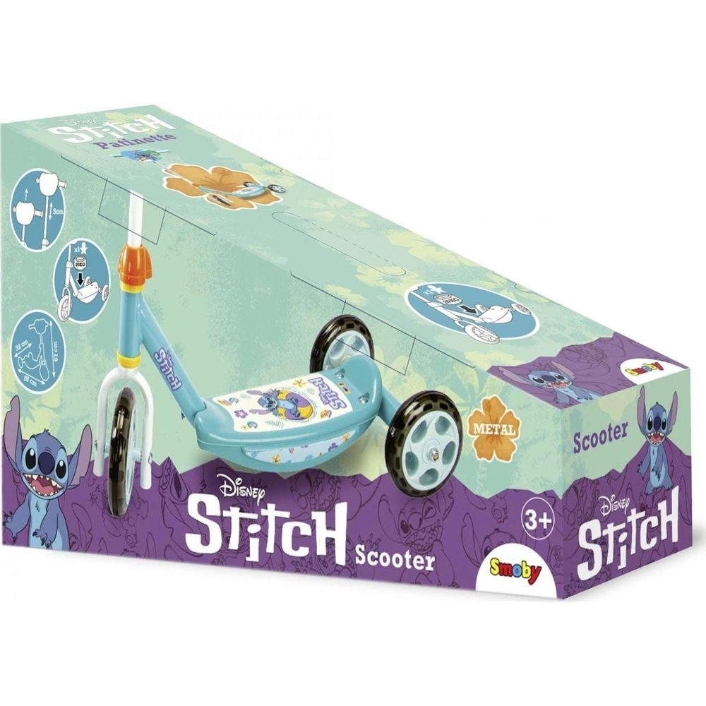 Un monopattino a tre ruote di Disney Stitch azzurro e bianco è accanto alla sua scatola.