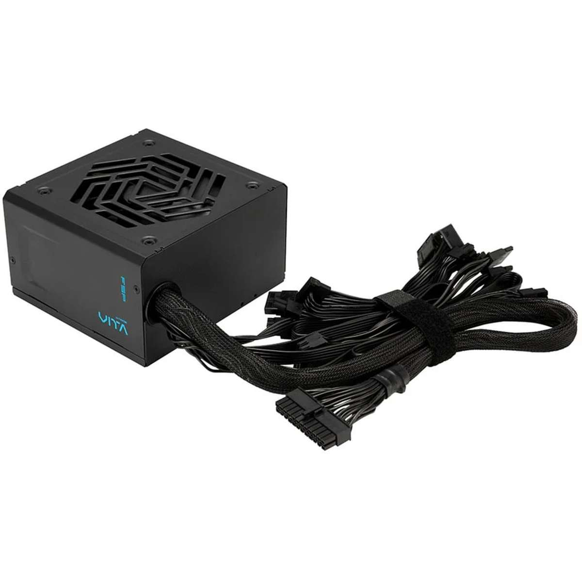 Bloc d'alimentation PC noir avec des câbles groupés connectés sur fond blanc.