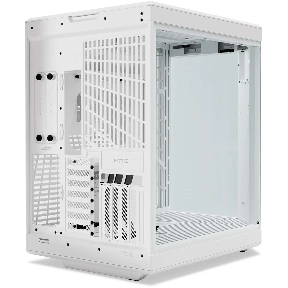 Un boîtier de PC blanc vide avec façade en verre et fentes verticales.