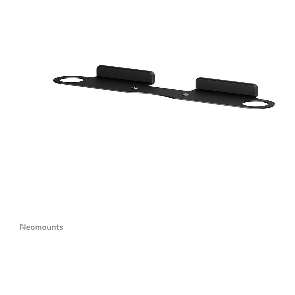 Eine schwarze Metallhalterung mit zwei vertikalen Laschen und zwei Löchern auf einem weißen Hintergrund.