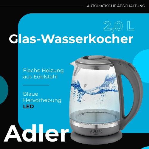 Glaswasserkocher Adler mit 2,0 Litern Fassungsvermögen vor blauem Hintergrund.