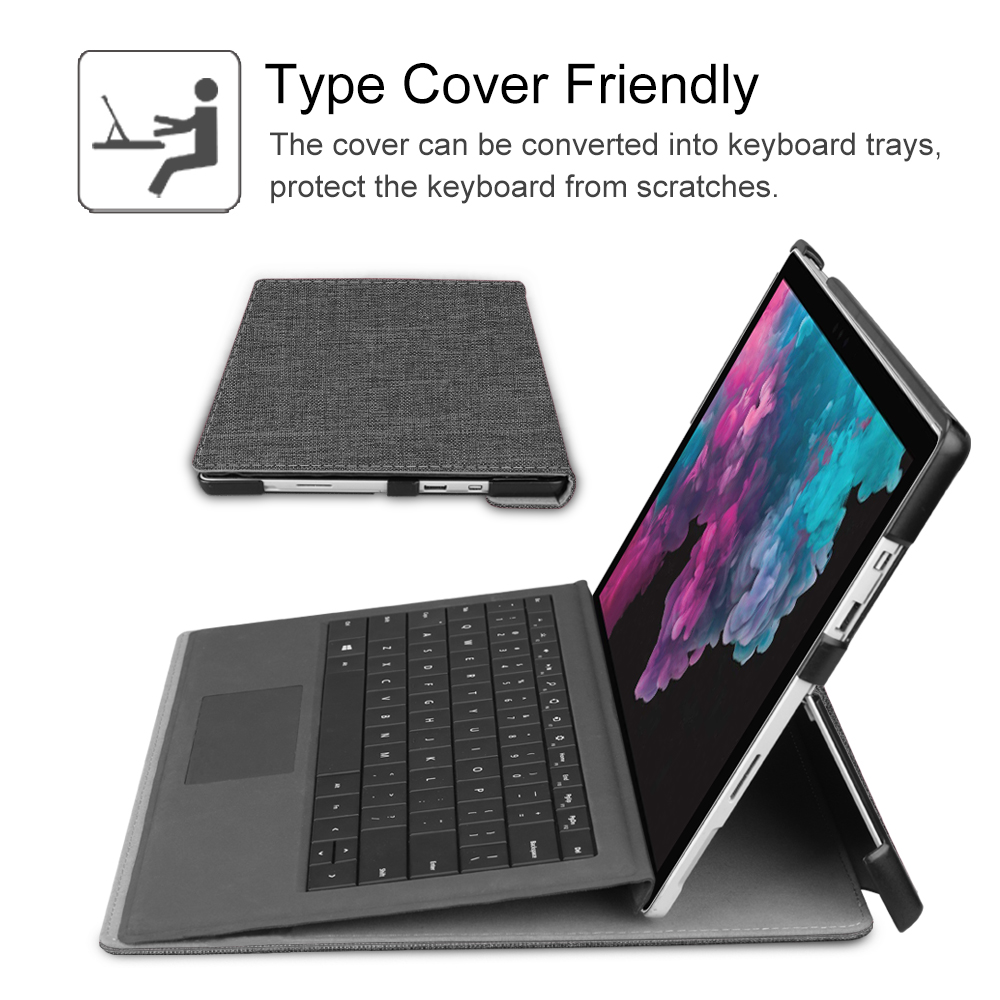 Laptop-Cover, Laptop und Tastatur im Vordergrund. Oben ist eine separate Abdeckung zu sehen. Weißer Hintergrund.