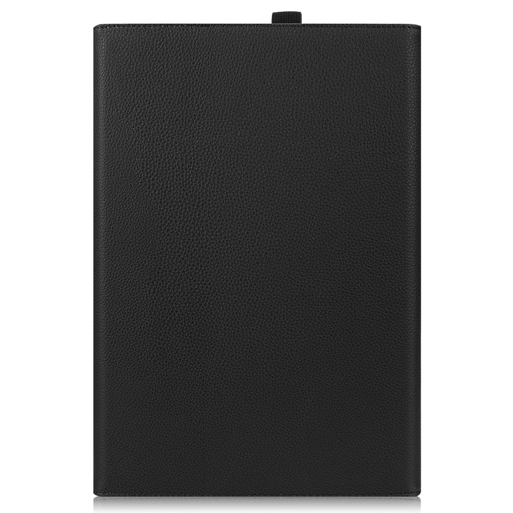 Schwarze Tablet-Hülle mit strukturierter Oberfläche, Klappe und kleinem schwarzen Knopf.