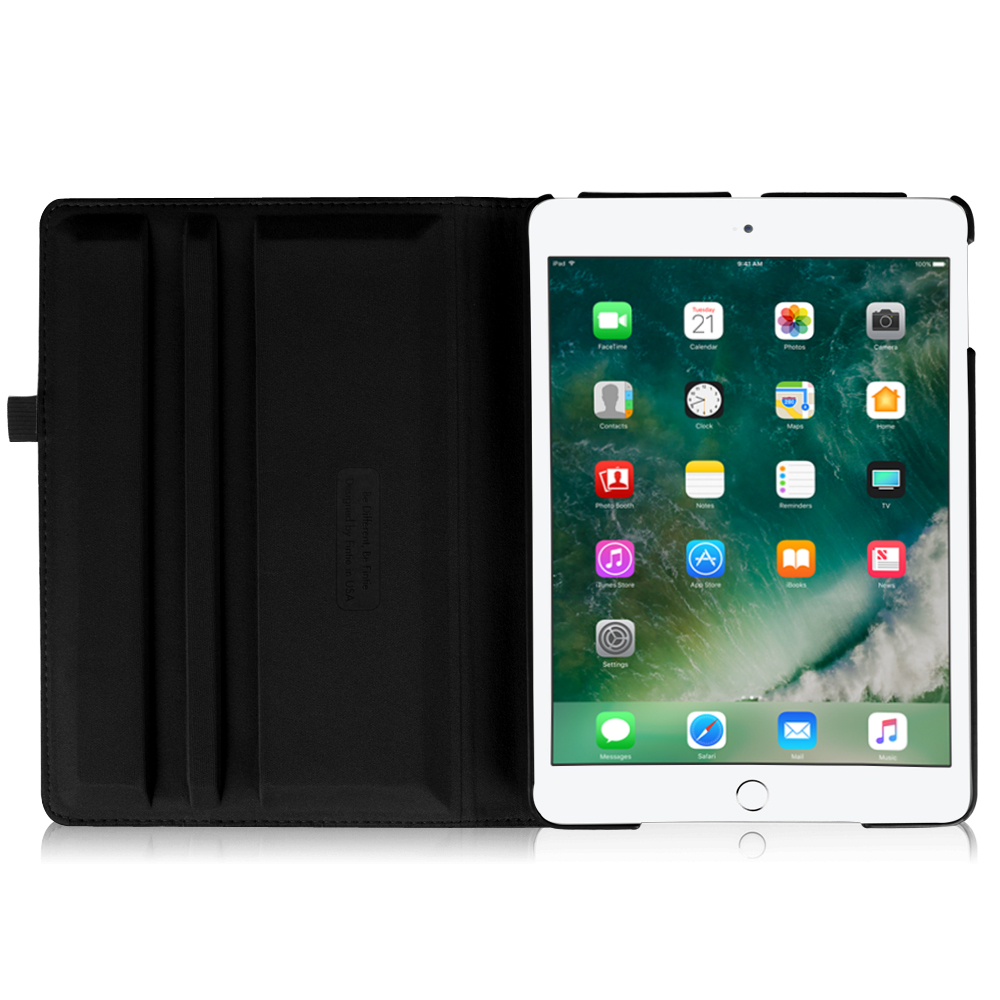Weißes iPad in schwarzer Hülle, geöffnet, um Apps anzuzeigen. Die Hülle hat einen Magnetverschluss.