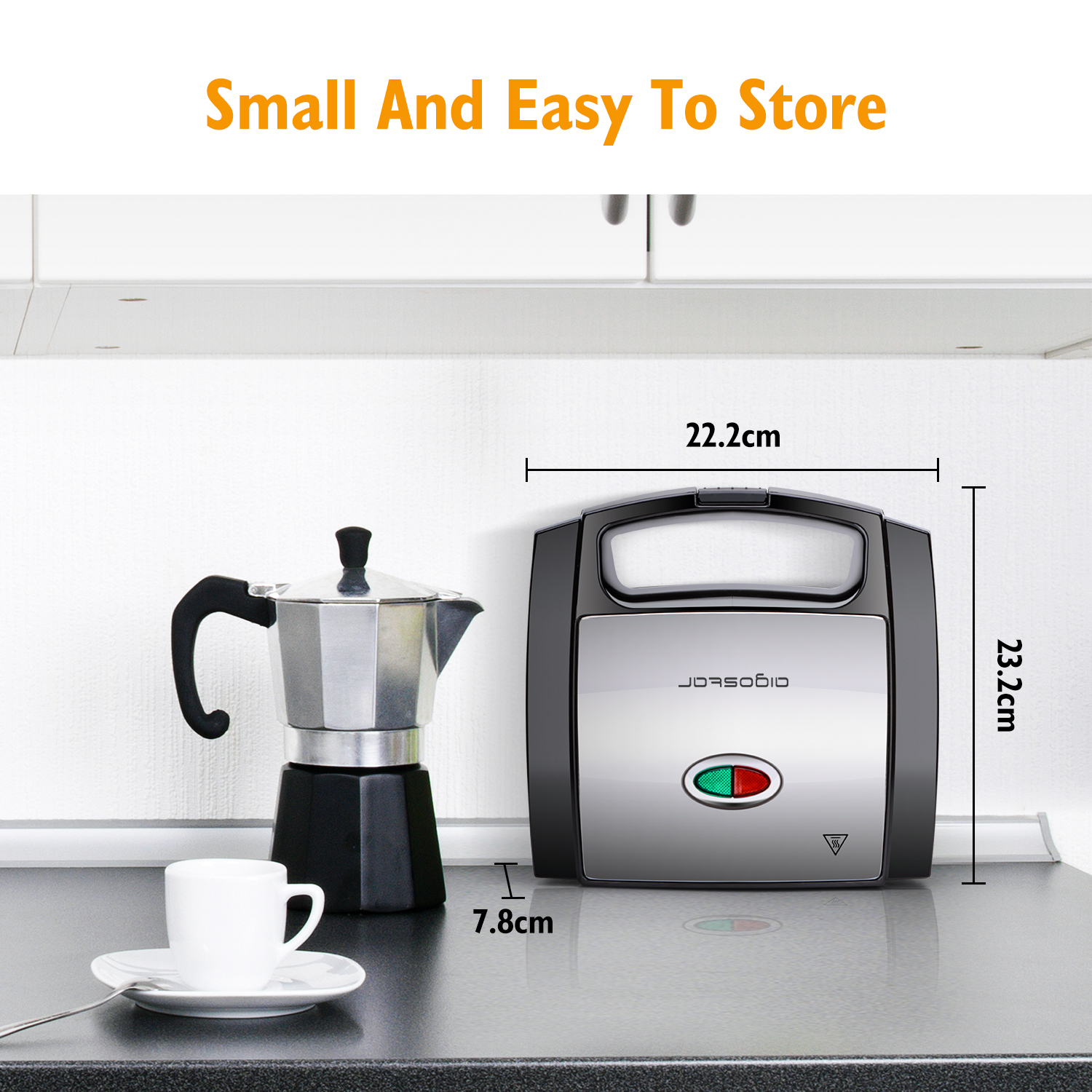 Piano cucina con caffettiera, tazza bianca e tostiera con dimensioni.