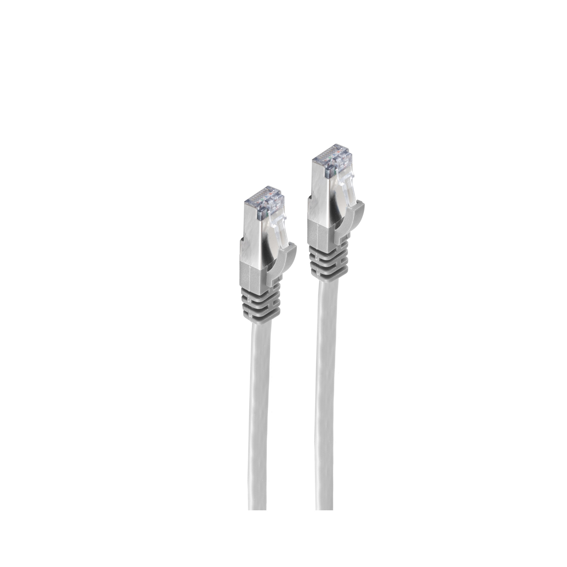 Due cavi di rete bianchi. Entrambe le estremità hanno connettori RJ45 argentati. Sfondo bianco.
