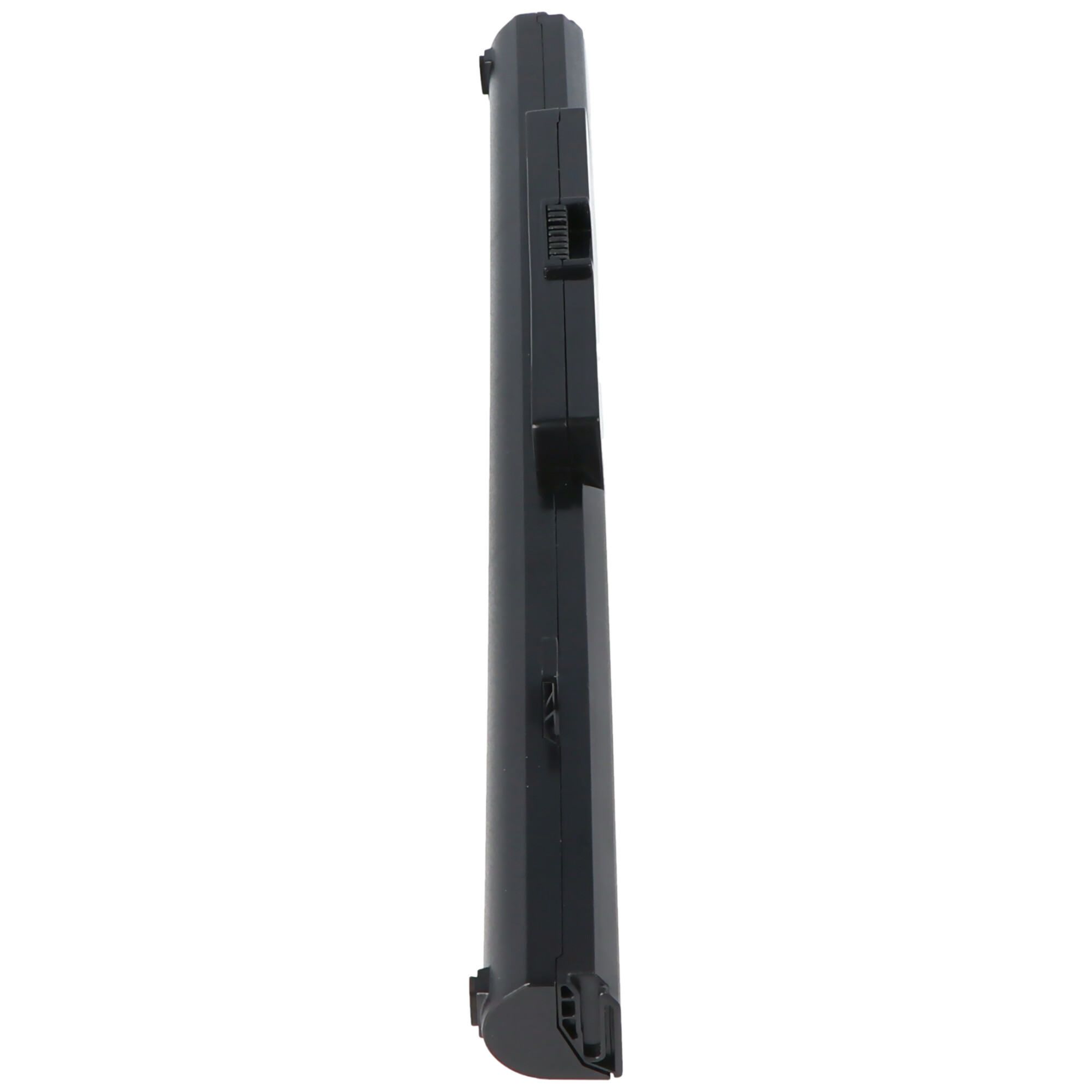Ein schwarzer Laptop-Akku. Der Akku ist lang und rechteckig. Weißer Hintergrund.
