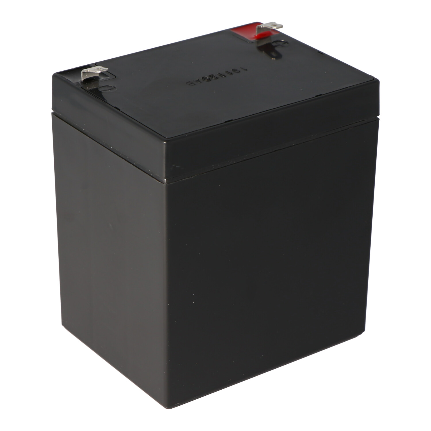 Schwarze Batterie mit zwei Anschlüssen oben, weißer Hintergrund.