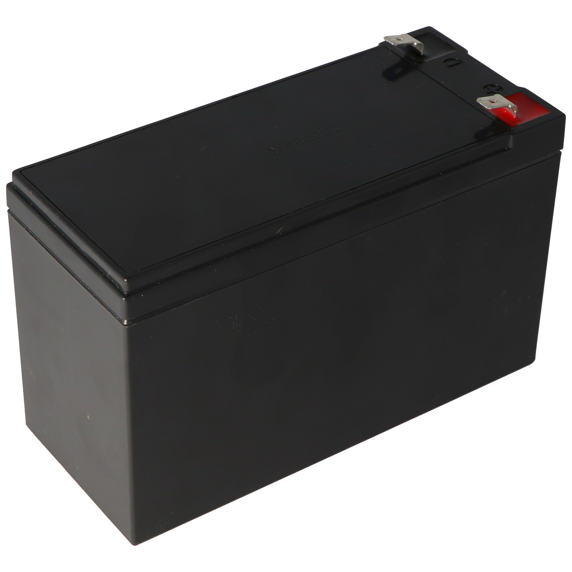 Schwarze rechteckige Batterie mit Anschlüssen oben, roter Anschluss.