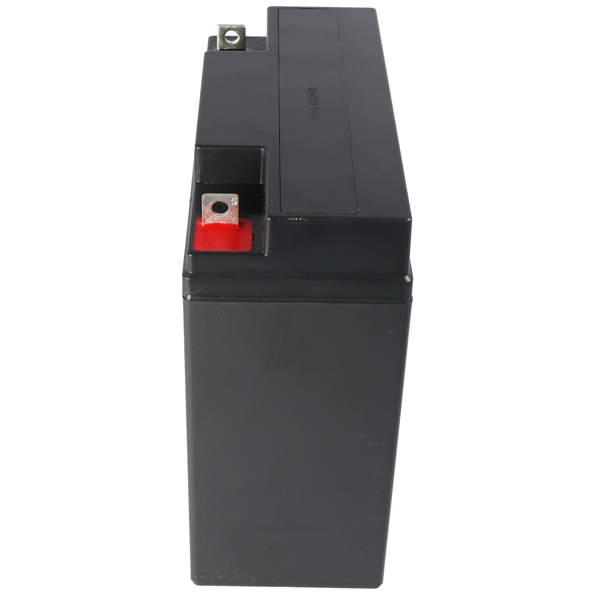 Eine schwarze Batterie mit rotem und silbernem Anschluss. Auf weißem Hintergrund.