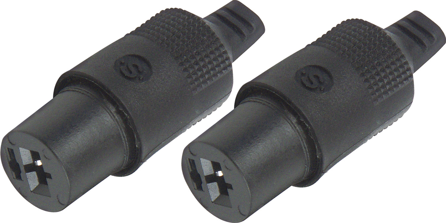 Zwei schwarze Stecker. Weißer Hintergrund.