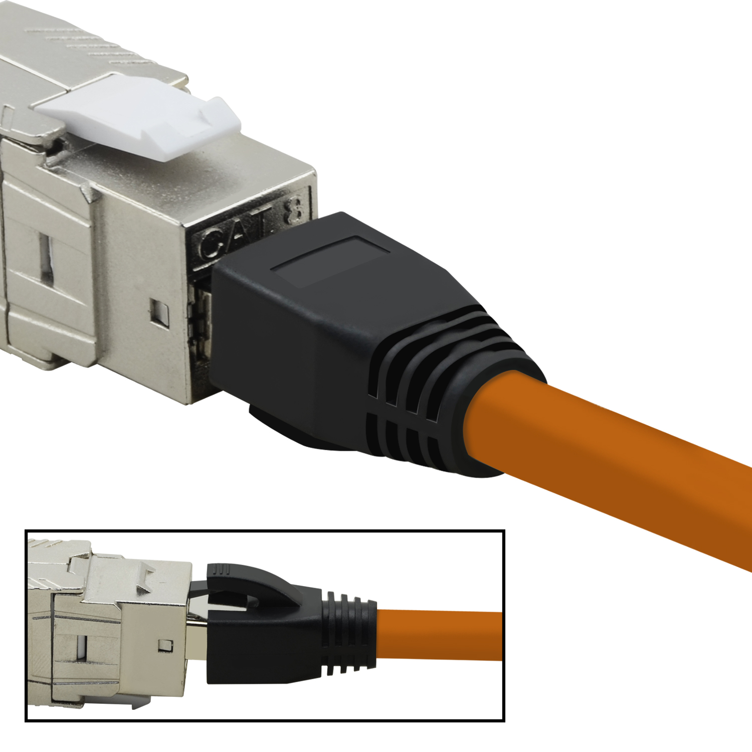 Ein orangefarbenes Ethernet-Kabel, das mit einem silbernen Stecker verbunden ist, mit Detailansicht.