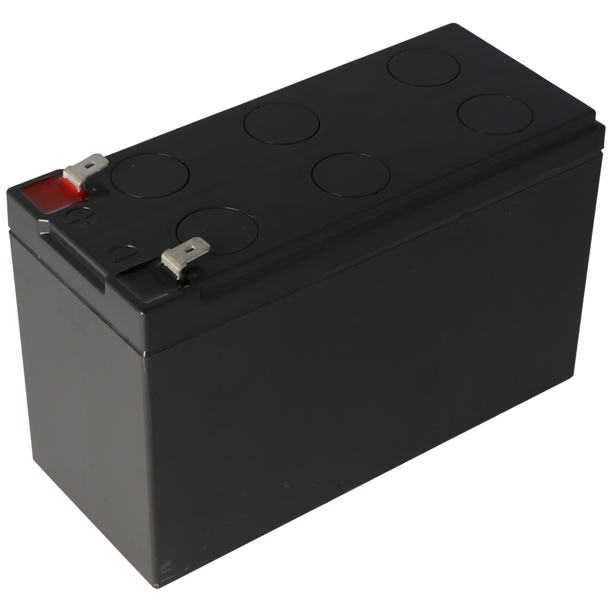 Ein schwarzes rechteckiges Batteriepack mit sechs sichtbaren schwarzen Oberflächen. Es hat zwei Metallanschlüsse.