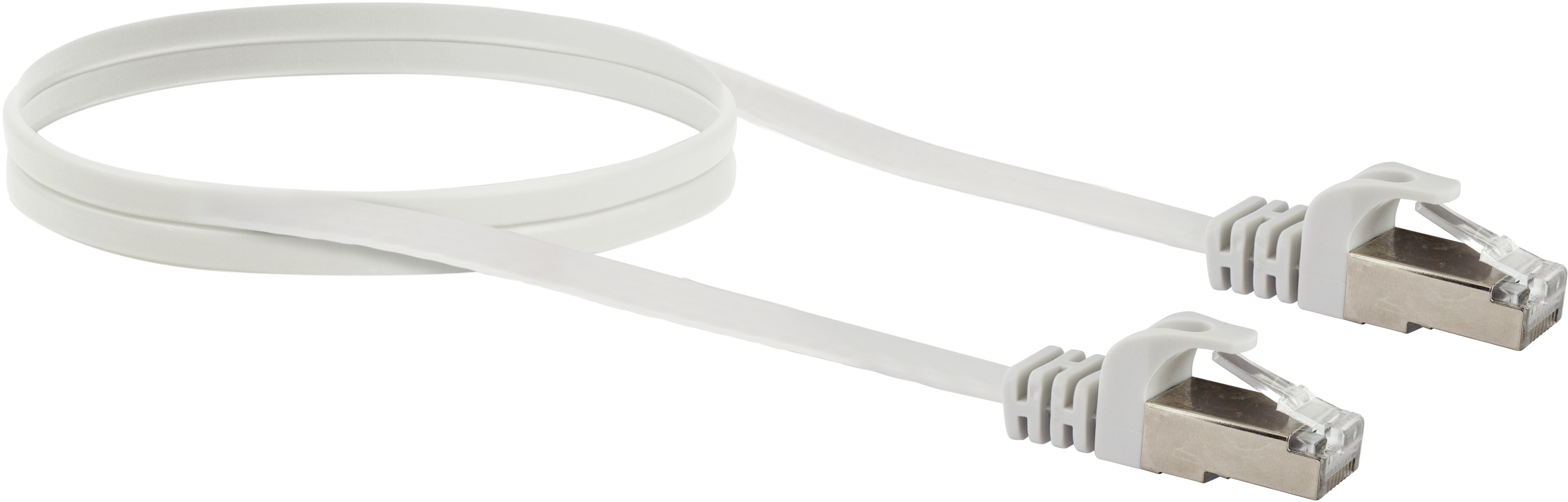 Weißes, flaches Ethernet-Kabel mit Steckern an beiden Enden. Das Kabel ist aufgerollt.