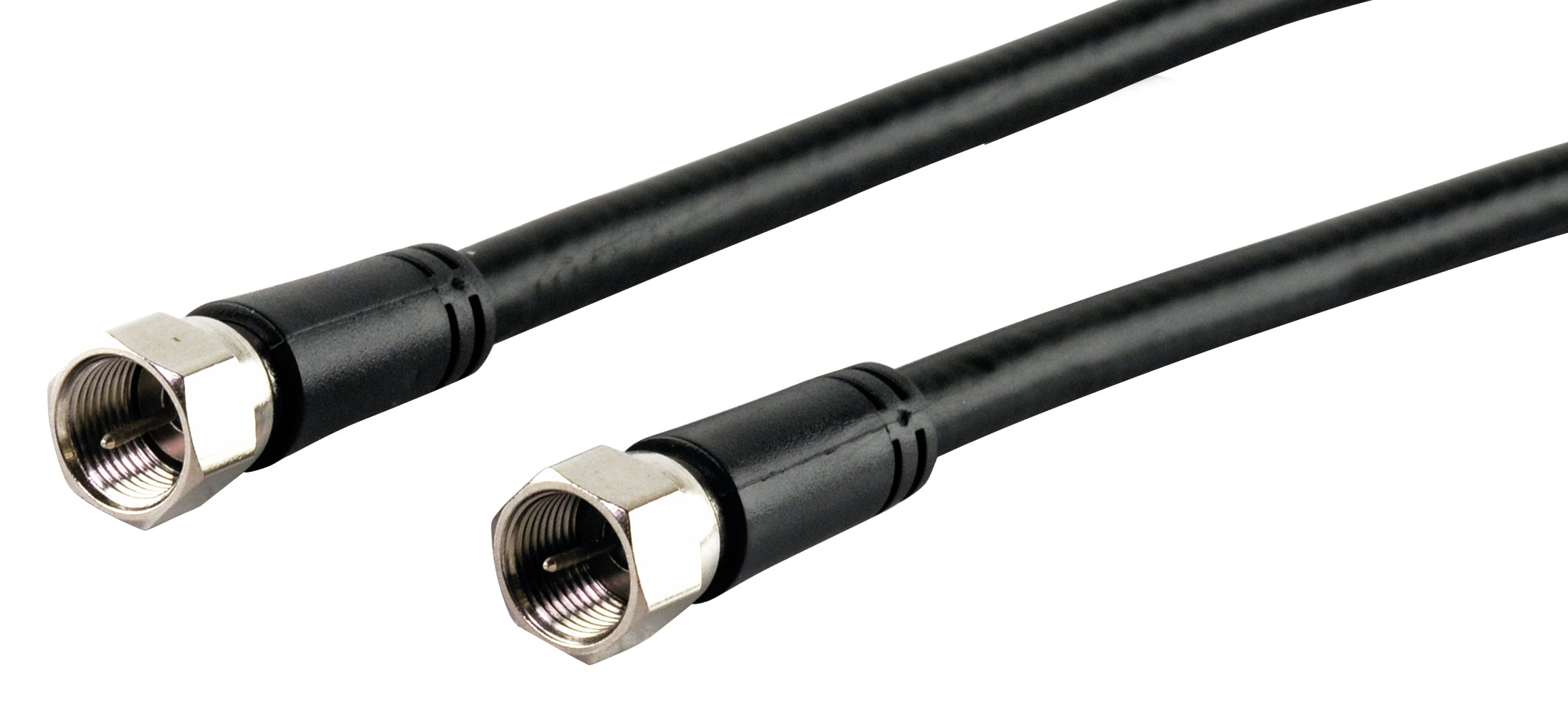 Schwarzes Koaxialkabel mit zwei silbernen Steckern. Die Stecker sind an den Enden.