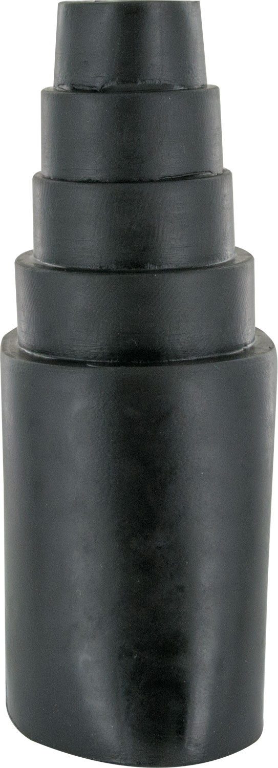 Ein schwarzes Gummifitting mit abgestuftem Design, breiter an der Basis, verjüngt sich zu einem kleineren oberen Teil.