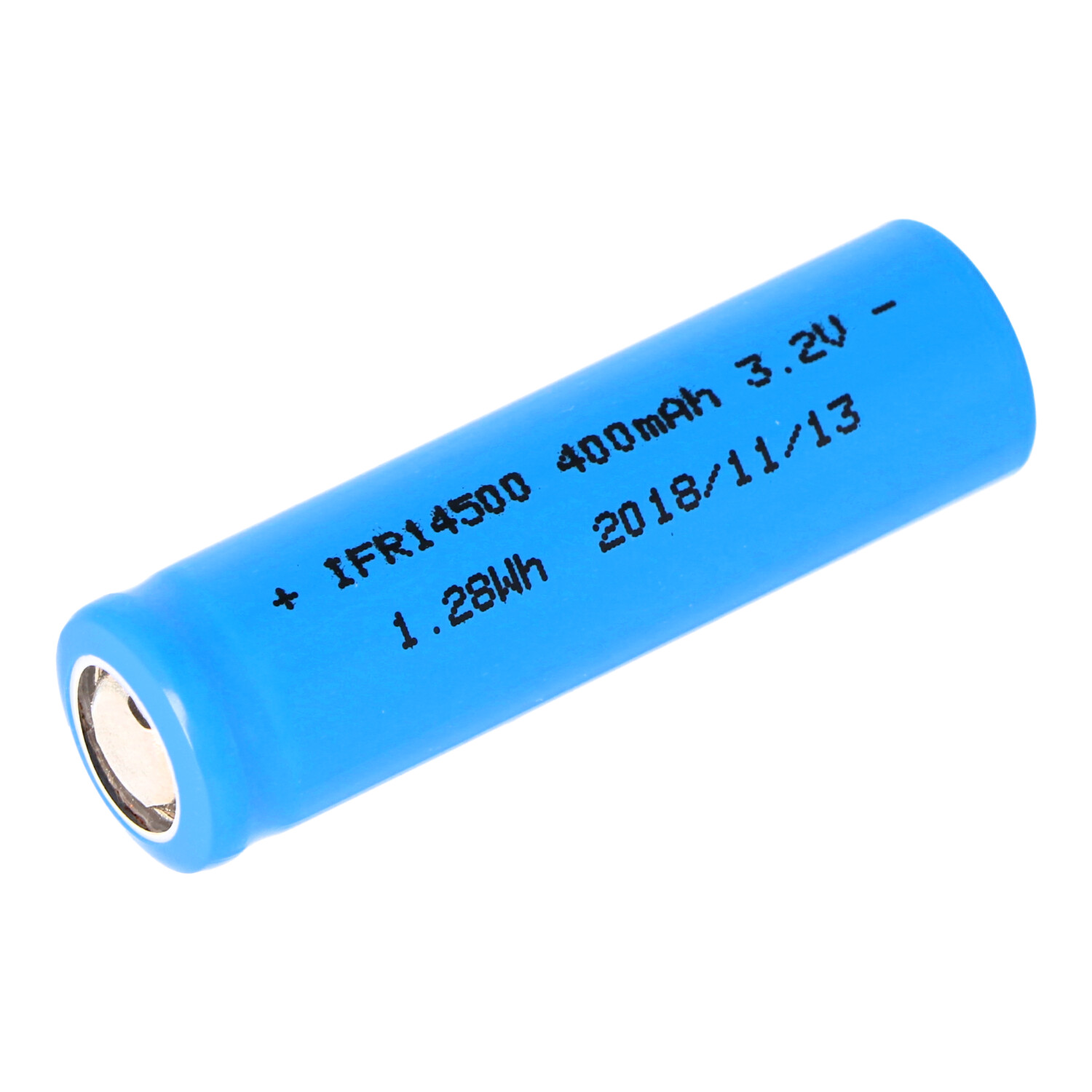 Eine blaue, zylindrische Batterie mit Text: IFR14500, 400mAh, 3,2V, und Datum.