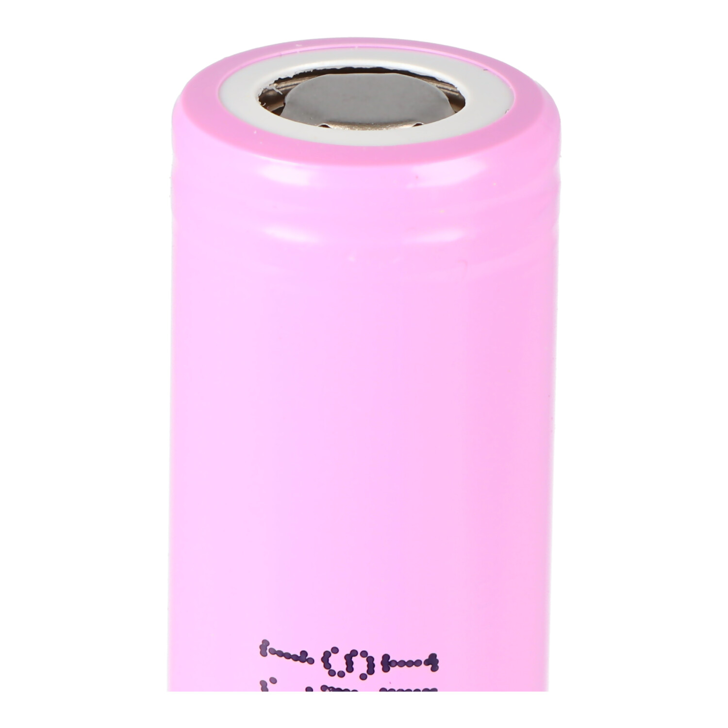 Nahaufnahme einer rosa Lithium-Ionen-Batteriezelle mit Metalloberteil und weißem Hintergrund.