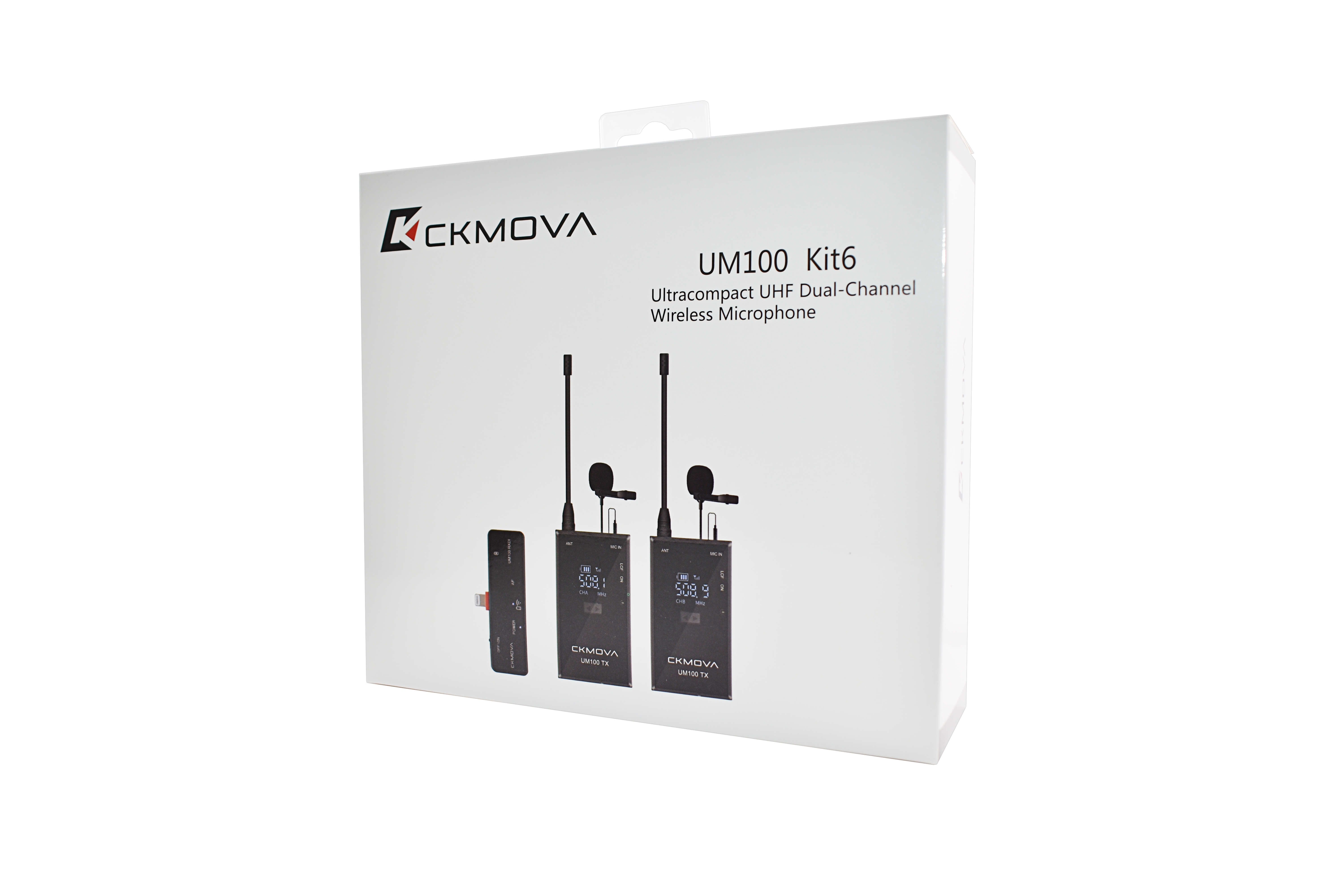 Eine weiße Box mit der Aufschrift 'CKMOVA UM100 Kit6' und einem drahtlosen Mikrofon-Kit im Inneren.
