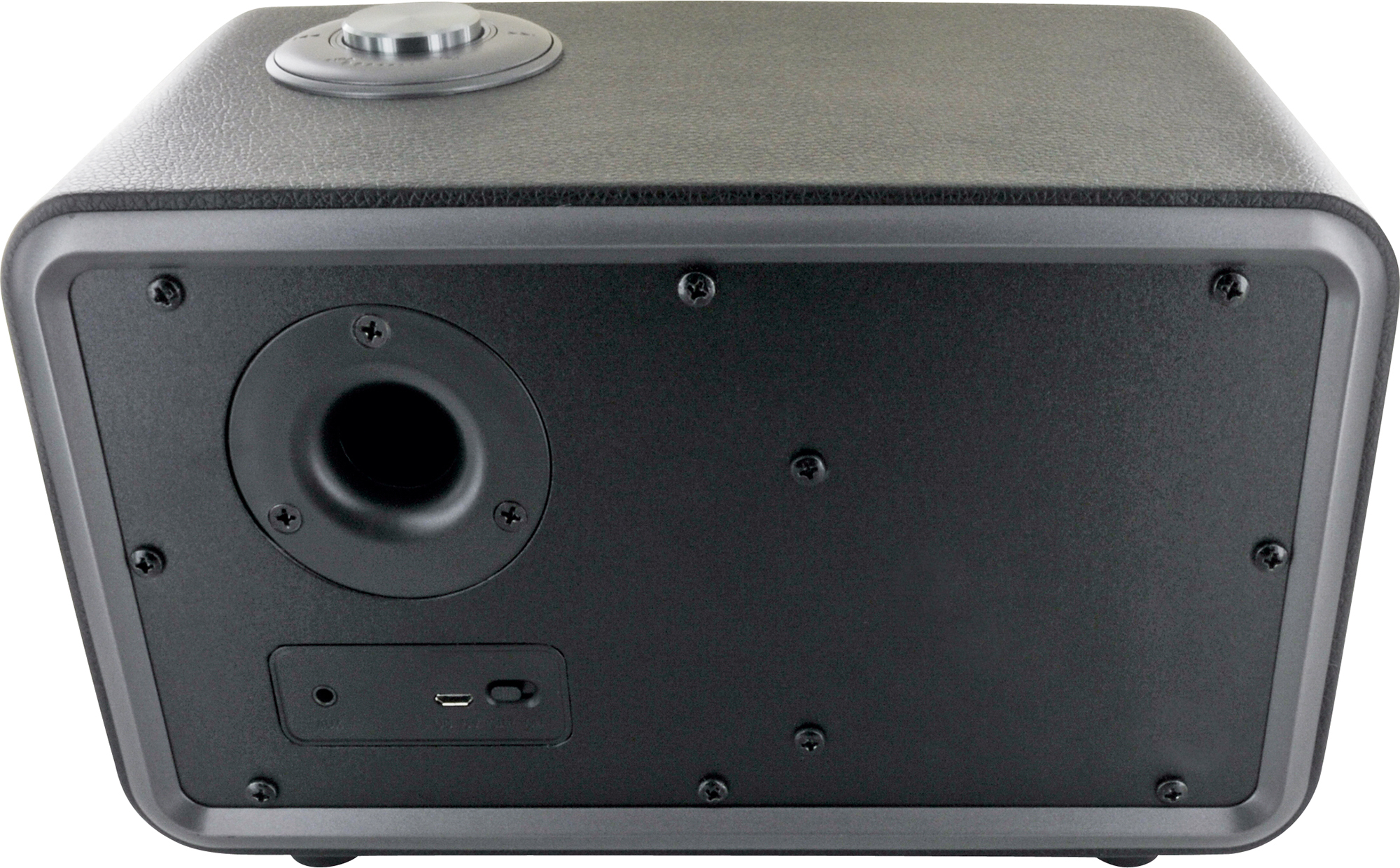 Schwarzer Lautsprecher mit zentralem Knopf, Subwoofer und Anschluss. Die Unterseite ist sichtbar.