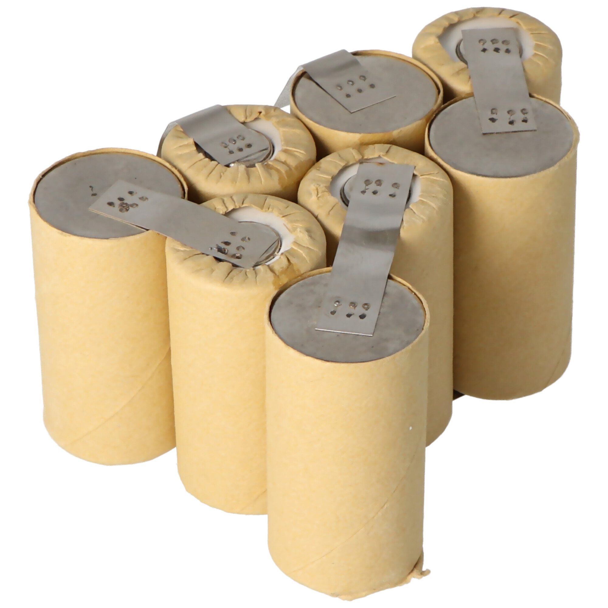 Mehrere zylindrische Batterien in versetzter Anordnung. Beige Papierummantelung mit Metallkontakten.