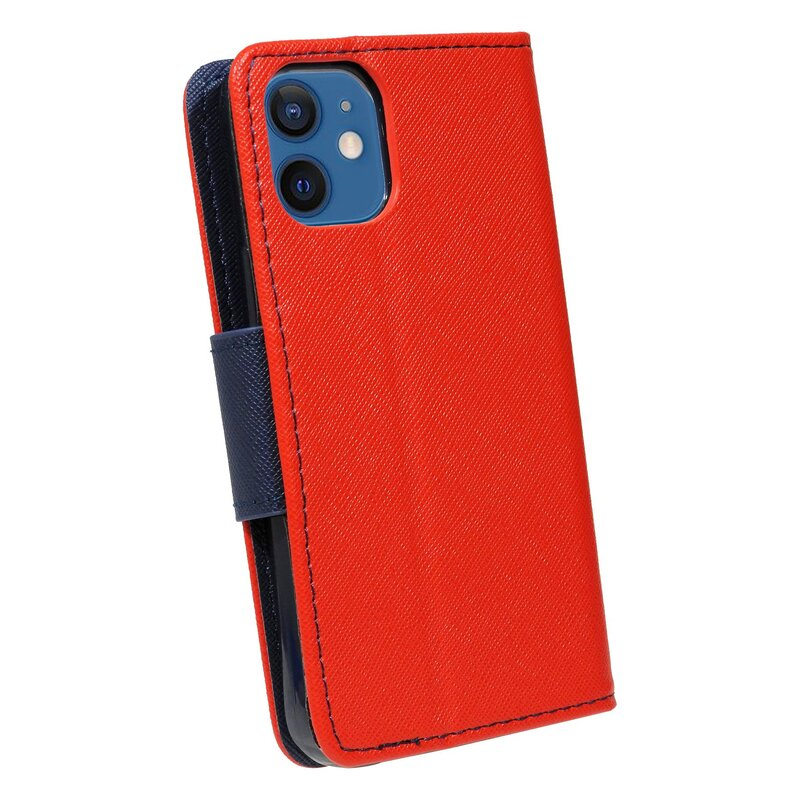 Eine rote Handyhülle mit blauem Innenraum, die das Telefon und seine Kamera zeigt.