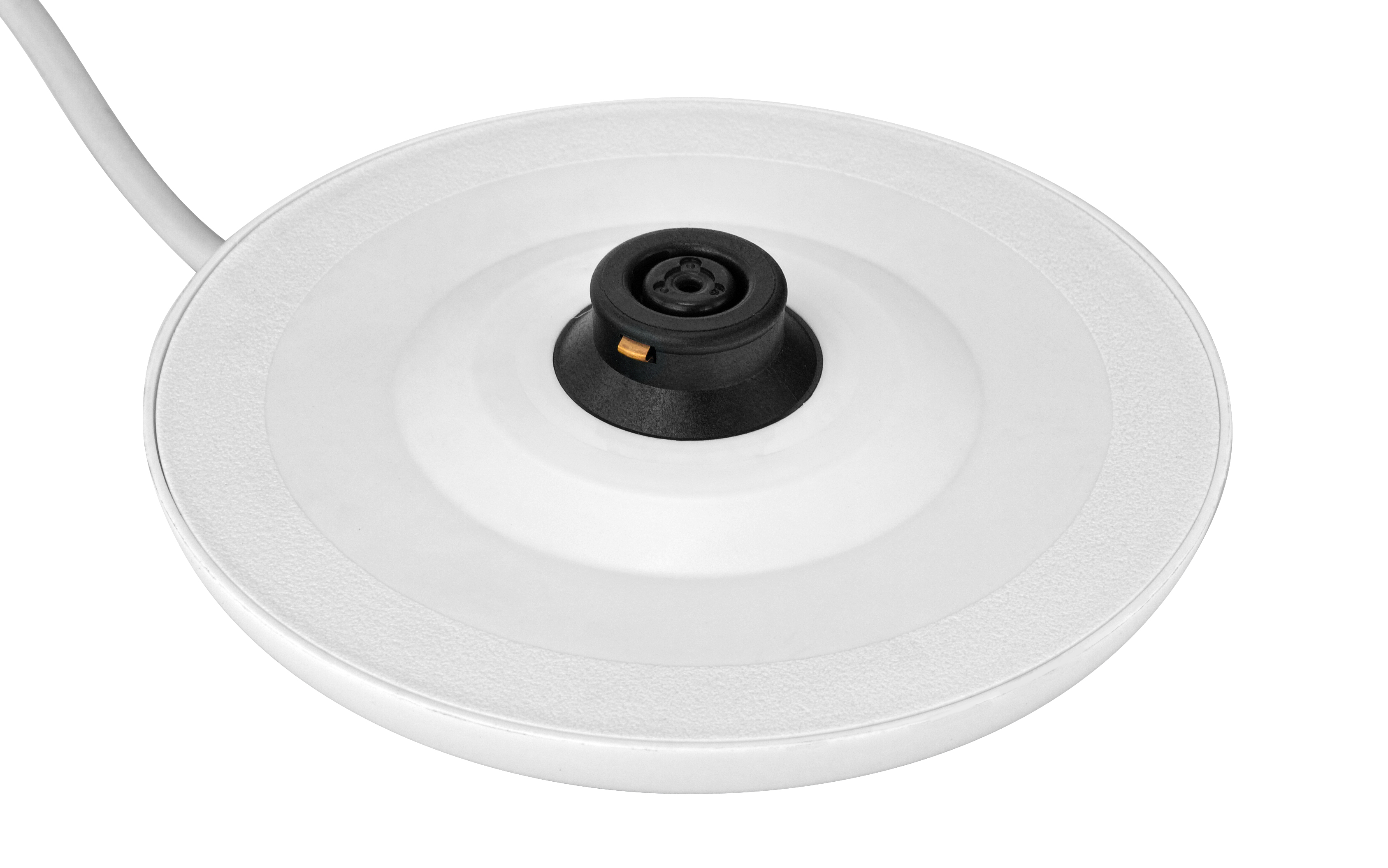 Witte, ronde elektrische waterkokerbasis, met een zwart middengedeelte en witte kabel.