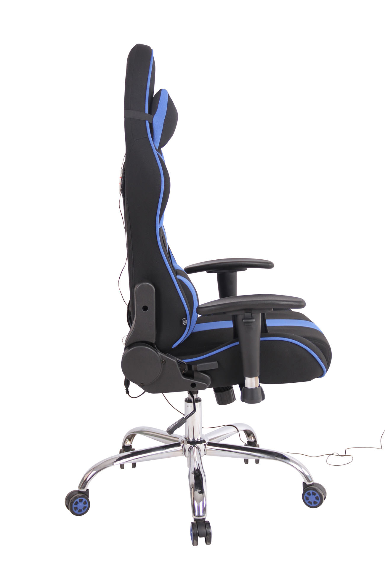 Gaming-Stuhl, schwarz und blau, Seitenansicht, vor weißem Hintergrund.